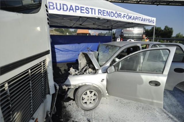 Halálos baleset az M1-es autópályán Biatorbágy térségében
