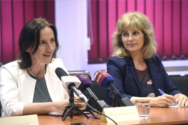 Horváth Ildikó: emelt fizetést kapnak a védőnők