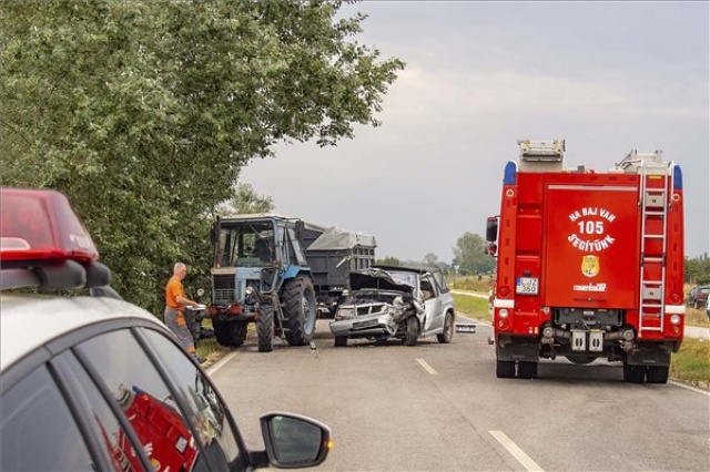 Meghalt egy autós az 54-es főúton Soltvadkert és Bócsa között