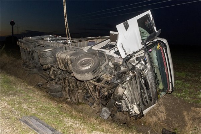 Négyen meghaltak egy balesetben a 81-es úton Mezőörs közelében