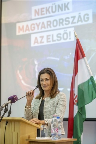 Önkormányzat 2019 - Varga Judit egy szegedi fórumon 