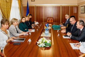 Kárpátaljai magyar vezetőkkel tárgyalt az ukrán oktatási miniszter Ungváron