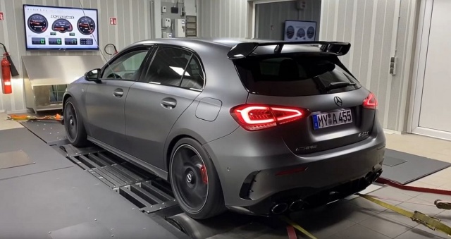 Mercedes-AMG A45S Renntech