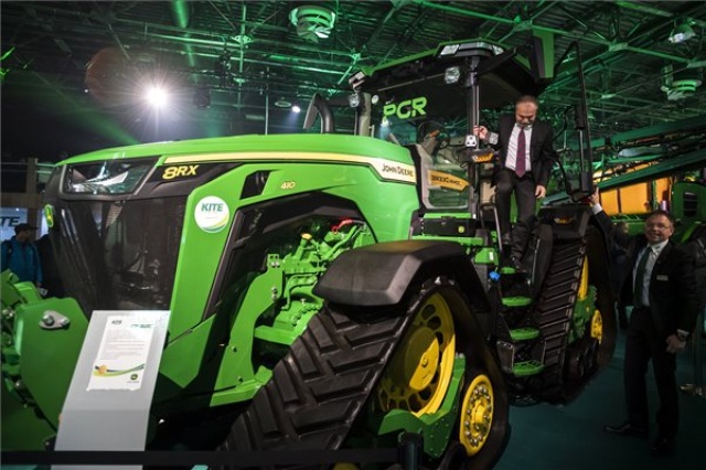 Megnyílt az 38. AGROmashEXPO és 10. AgrárgépShow