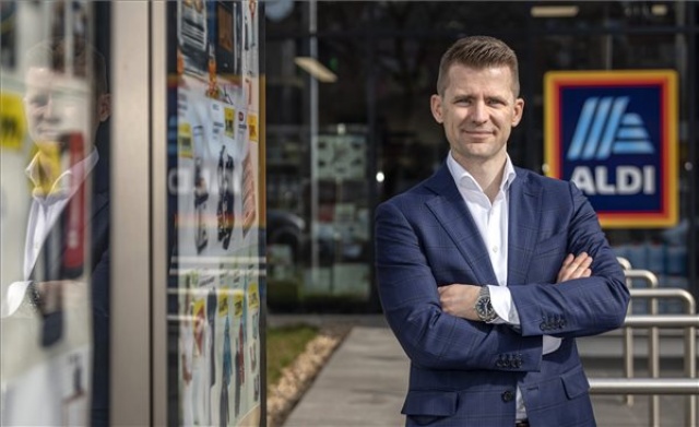 A részmunkaidős foglalkoztatással biztosítja az Aldi a megfelelő munkaerőt