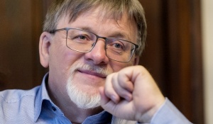 Dr. Dézsi Csaba András