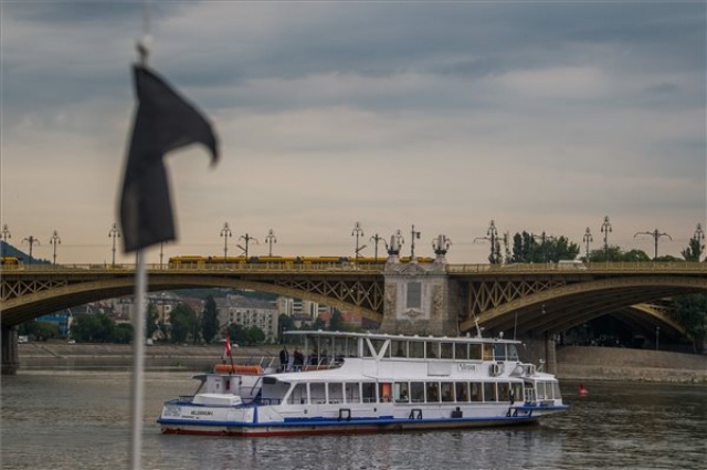 Dunai hajóbaleset - A Panoráma Deck Hajózási Társaság ökumenikus hajós szertartása 