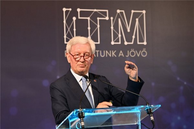 Felvételi - Sajtótájékoztató a felsőoktatási ponthatárok értékeléséről