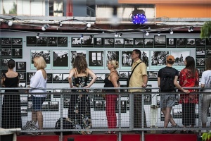 Konténerkiállítás mutatja be Robert Capa életét a Budapest Parkban