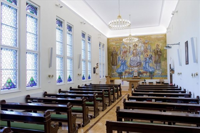 Átadták a felújított Brenner János Hittudományi Főiskola épületét