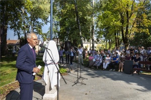 Szobrot avattak Takáts Gyula tiszteletére Kaposváron