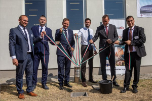 Letették a Mamutec Hungary Kft. új csarnokának alapkövét