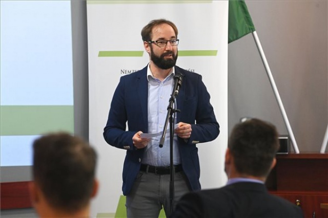 Meghirdették az Ifjúsági Tudományos és Innovációs Tehetségkutató Versenyt
