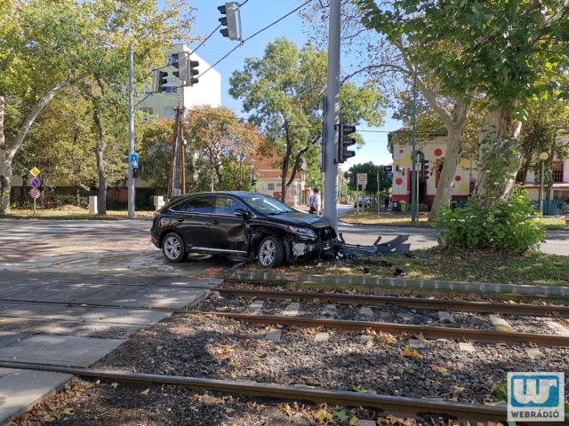 Baleset Szeged József Attila Sugárút