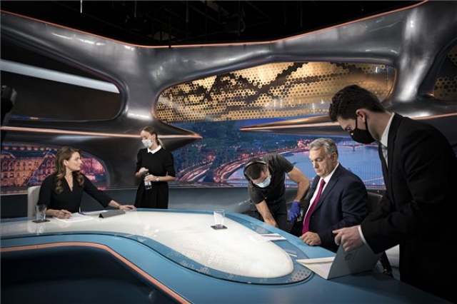 Orbán Viktor interjút adott a Hír TV-nek 