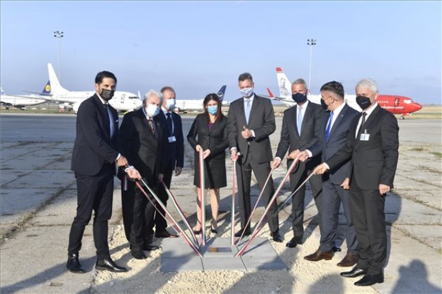 Szélestörzsű repülőgépeknek épít hangárt az Aeroplex Central European Kft. Ferihegyen