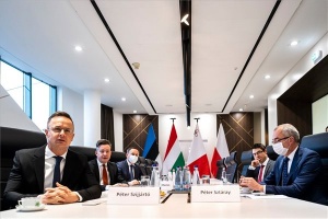 Illegális bevándorlás - Szijjártó: a migrációs politika nemzeti hatáskör