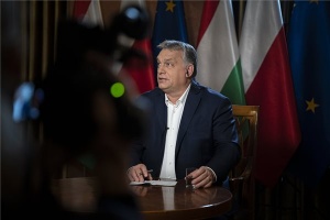 Orbán Viktor Varsóban