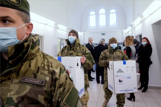 Koronavírus - Megérkezett a vakcina Magyarországra 