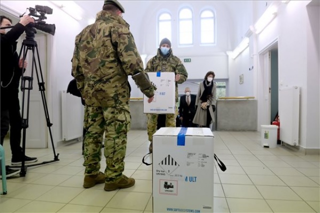 Koronavírus - Megérkezett a vakcina Magyarországra 