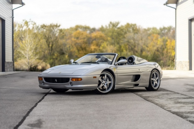 Ferrari F355 Spider Sheq