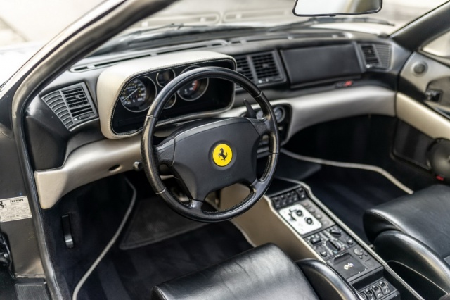 Ferrari F355 Spider Sheq