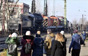 Megérkezett az első öt különleges vasúti jármű a Közlekedési Múzeum leendő helyszínére