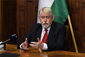 Koronavírus - Kásler Miklós sajtótájékoztatója az Egészséges Budapest Program eszközbeszerzéseiről