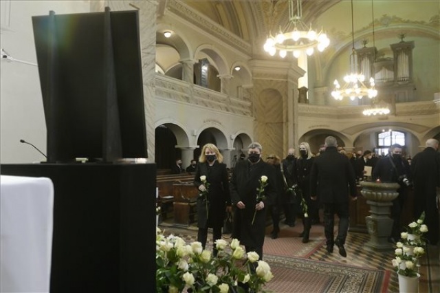 Végső búcsút vettek Kriza Ákostól