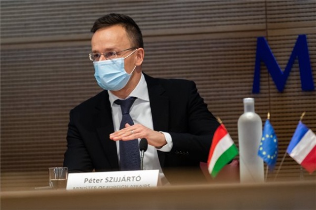 Szijjártó Péter Párizsban