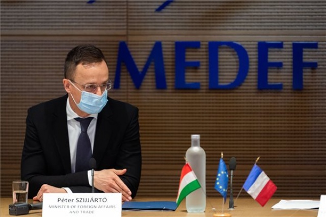 Szijjártó Péter Párizsban