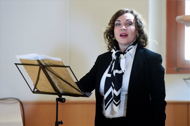 Húsvét - Balog Zoltán istentiszteletet tart a Hold utcai református templomban 