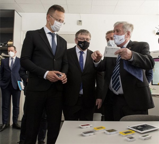 A kormány 128 millió forinttal támogatja a Szintézis Informatikai Zrt. informatikai szolgáltatói központját 