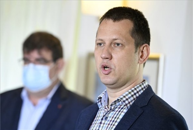 Koronavírus - Újra látogathatók az idősotthonok