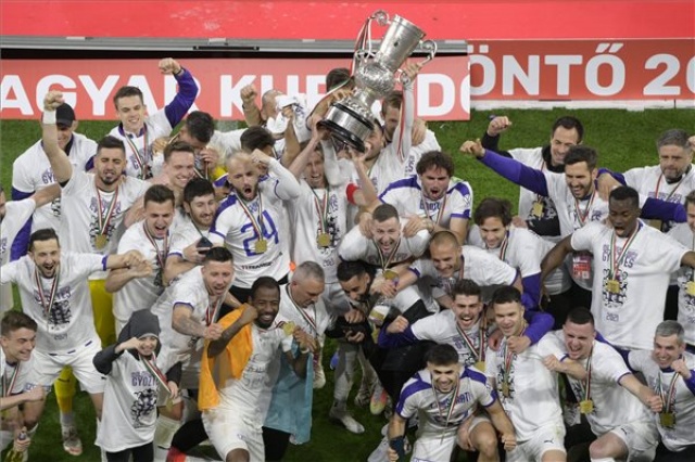 Labdarúgás - Magyar Kupa döntő - MOL Fehérvár FC-Újpest FC - Hosszabbításban diadalmaskodott az Újpest
