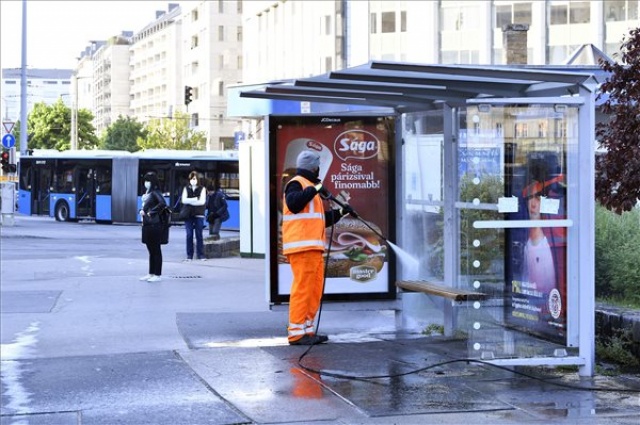 Kéthetes akció indult a fővárosi Boráros tér megtisztítására 