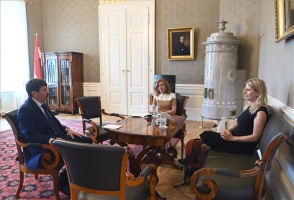 Koronavírus - Áder: megkezdi működését a koronavírus miatt árván maradt gyerekeket segítő alapítvány