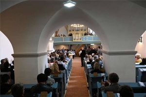 Felszentelték a magyar állami támogatással megújított sepsiszentgyörgyi vártemplomot