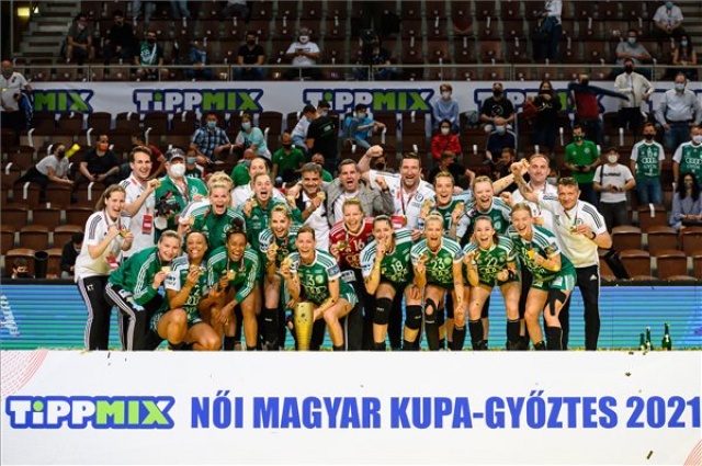 Kézilabda - Női Magyar Kupa - DVSC Schaeffler - Győri Audi ETO KC 