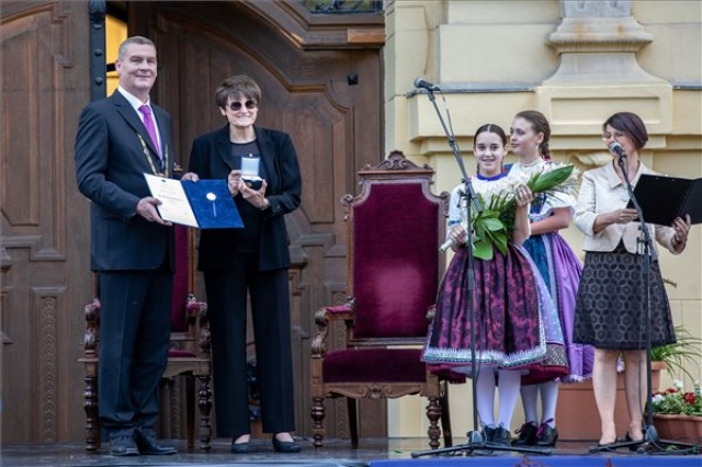 Koronavírus - Szeged díszpolgára lett Karikó Katalin biokémikus