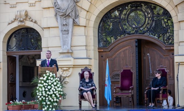 Koronavírus - Szeged díszpolgára lett Karikó Katalin biokémikus