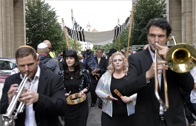 Átadták a fővárosban a felújított Rumbach Sebestyén utcai zsinagógát