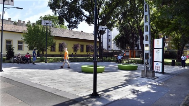 Újabb építészeti bűnmegelőzésen alapuló közösségi teret adtak át Kőbányán