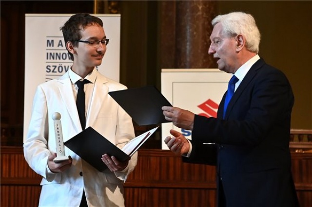 A 30. Ifjúsági Tudományos és Innovációs Tehetségkutató Verseny díjátadó ünnepsége