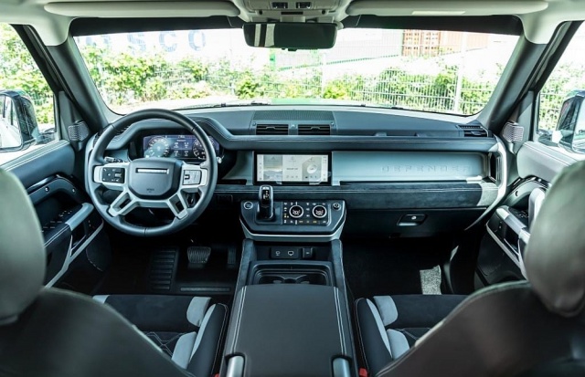 Manhart Land Rover Defender