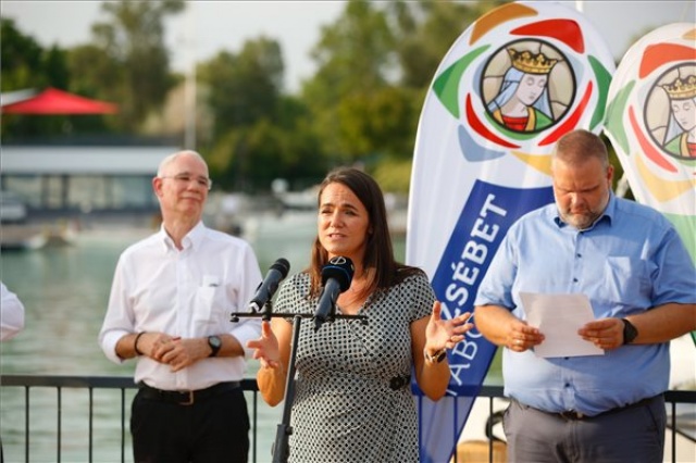 Novák Katalin ellátogatott a zánkai Erzsébet-táborba