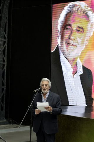 Plácido Domingo Győrben ad koncertet az egészségügyi dolgozók tiszteletére