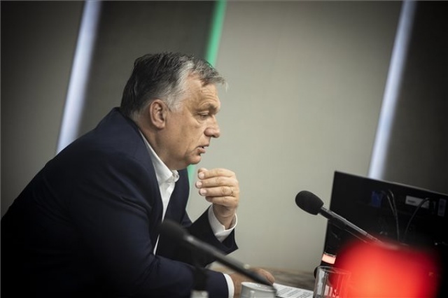 Miniszterelnöki interjú a Kossuth rádióban