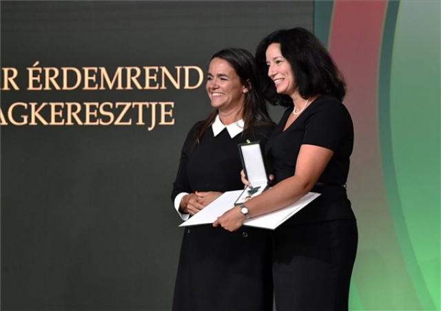 Állami kitüntetéseket és miniszteri elismeréseket adott át Novák Katalin