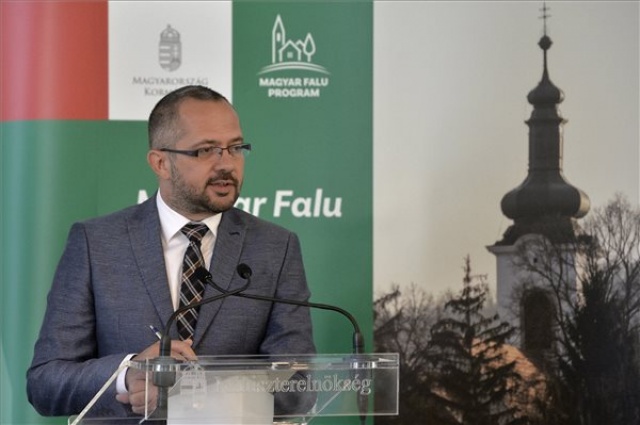 Magyar Falu Program - Gyopáros Alpár az idei évet értékelő sajtótájékoztatója 